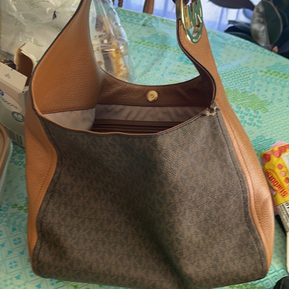 Michael Kor bag - Picture 2 of 6